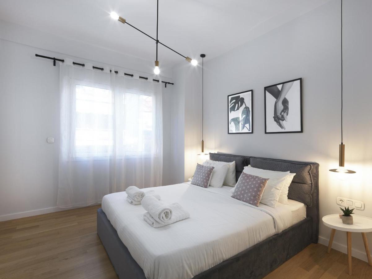 Fresh, New & Ready For You! Rnvtd Apt In Koukaki! 아테네 외부 사진